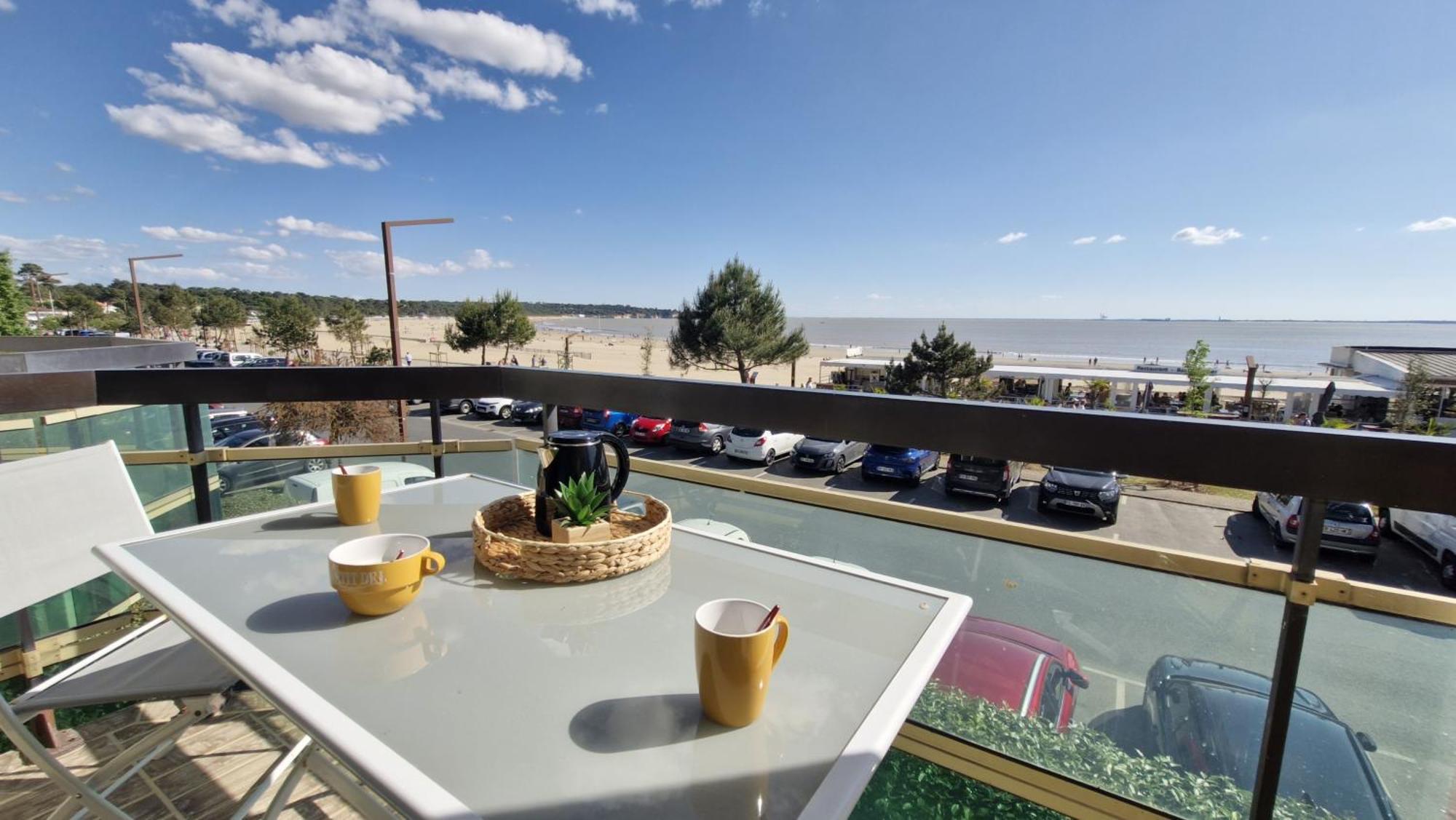 Saint Georges De Didonne - Pleine Vue Mer Pour Ce Studio Cabine Face A La Plage Buitenkant foto